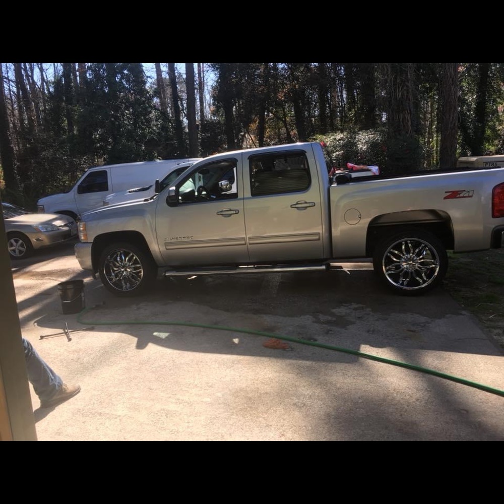Full set of tires universal size 24